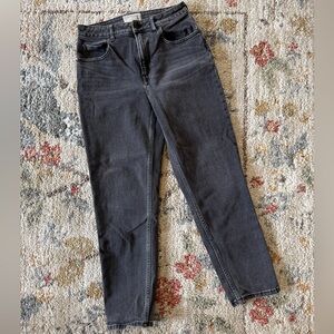 Everlane 29 Black the curvy cheeky Straight Leg Jeans